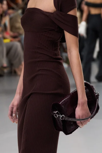 Look 22